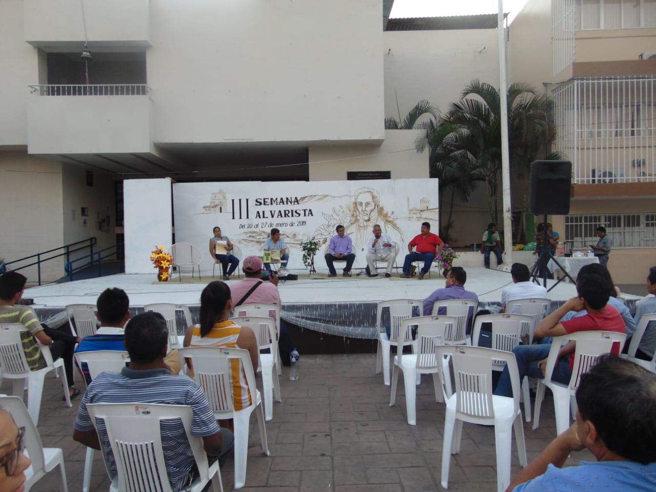 LA III SEMANA ALVARISTA LLEGA A SU SEGUNDO DÍA DE ACTIVIDADES CON EXPOSICIÓN PICTÓRICA Y PRESENTACIÓN DE LIBRO