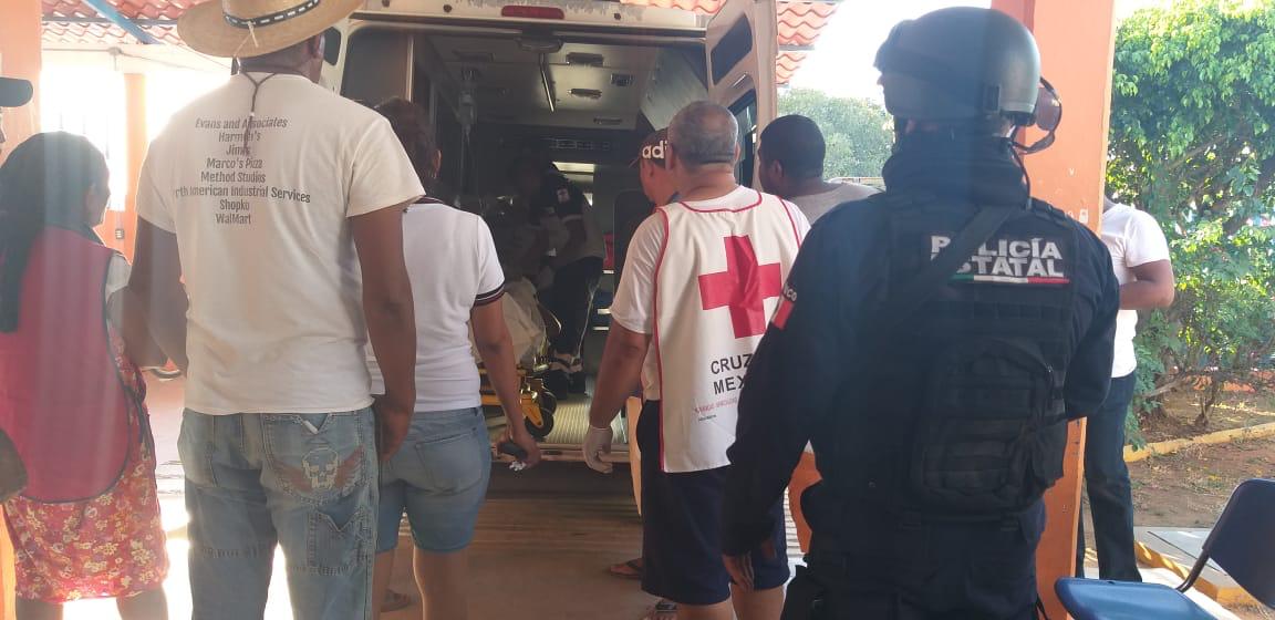 SEIS HERIDOS DEJAN HOMBRES ARMADOS EN MARISQUERIA DE CUAJI SEIS HERIDOS DEJAN HOMBRES ARMADOS EN MARISQUERIA DE CUAJI