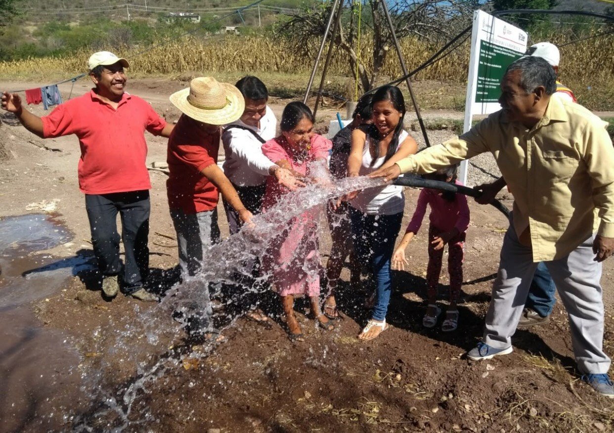 INVERSIONES MILLONARIAS DE AGUA POTABLE Y ALCANTARILLADO EN LA SIERRA DE GUERRERO 