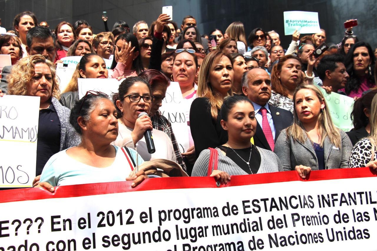 AÑORVE ATIENDE A AFECTADOS POR RECORTE A GUARDERÍAS AÑORVE ATIENDE A AFECTADOS POR RECORTE A GUARDERÍAS