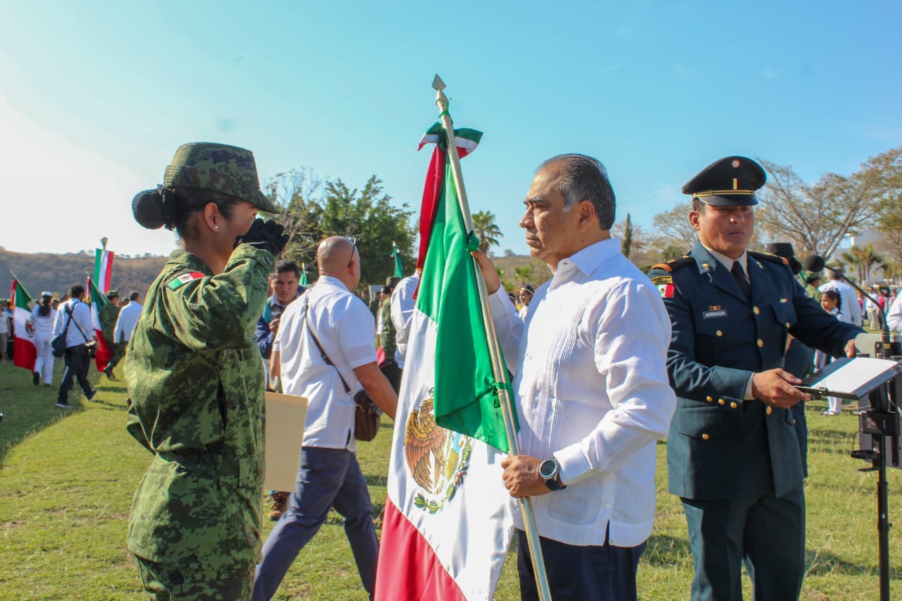 ASTUDILLO LLAMA A FORTALECER INSTITUCIONES