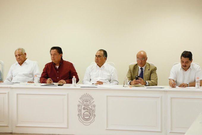 ASTUDILLO INTERESADO EN REPARTO DE FERTILIZANTE GRATUITO A CAMPESINOS DE GUERRERO ASTUDILLO INTERESADO EN REPARTO DE FERTILIZANTE GRATUITO A CAMPESINOS DE GUERRERO