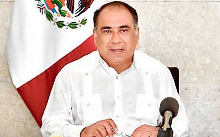 ASTUDILLO EL MÁS INTERESADO EN DARLE SOLUCIÓN A DOCENTES ASTUDILLO EL MÁS INTERESADO EN DARLE SOLUCIÓN A DOCENTES