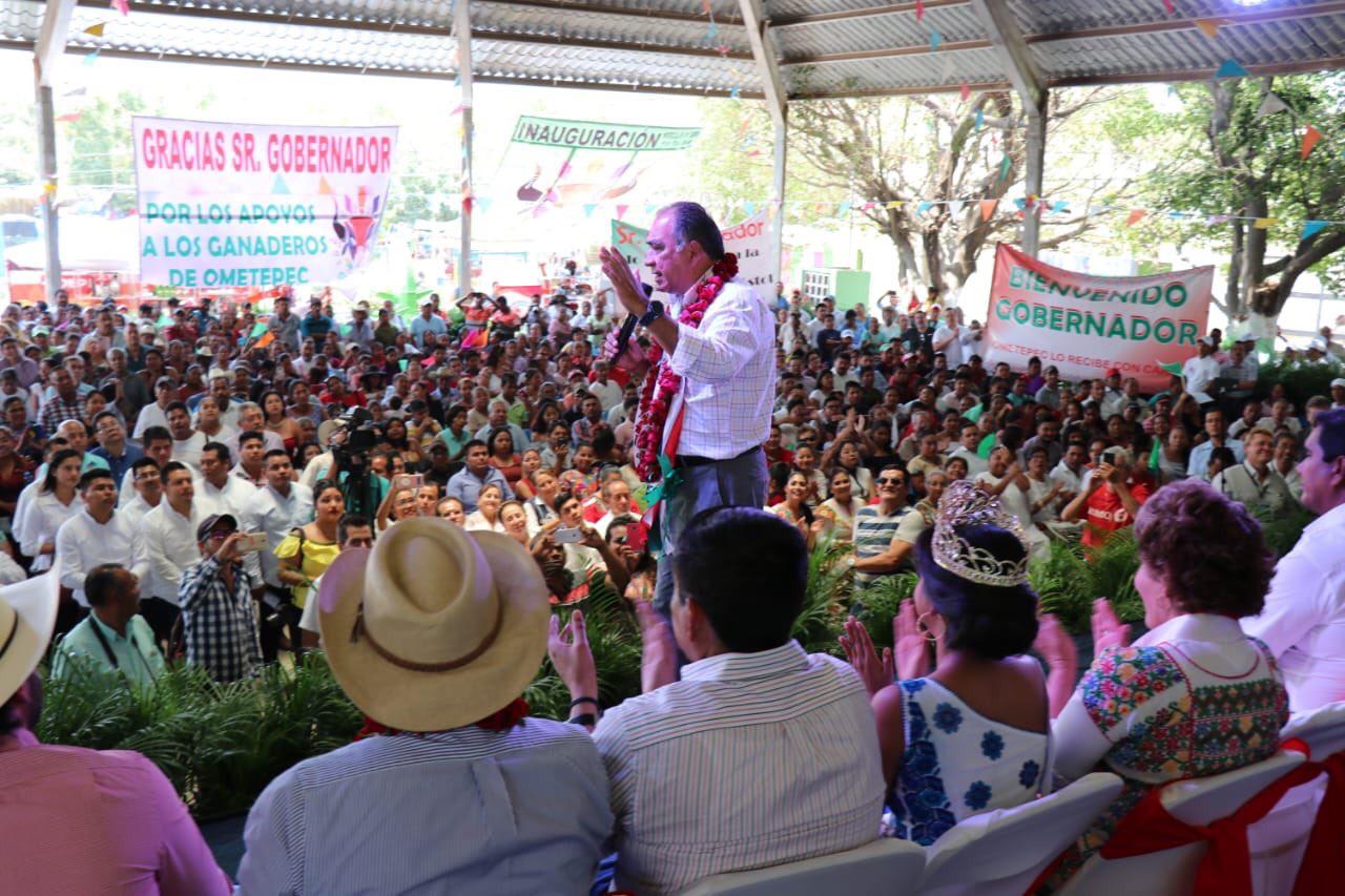 ASISTE ASTUDILLO A FERIA DE OMETEPEC