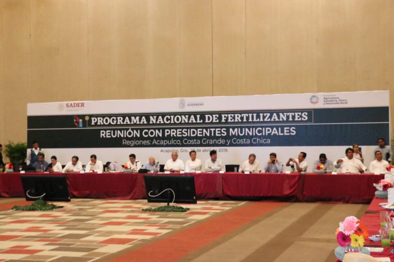 CAMPESINOS DE ACAPULCO, COSTA GRANDE Y COSTA CHICA CONOCEN PROGRAMA DE FERTILIZANTE GRATUITO CAMPESINOS DE ACAPULCO, COSTA GRANDE Y COSTA CHICA CONOCEN PROGRAMA DE FERTILIZANTE GRATUITO