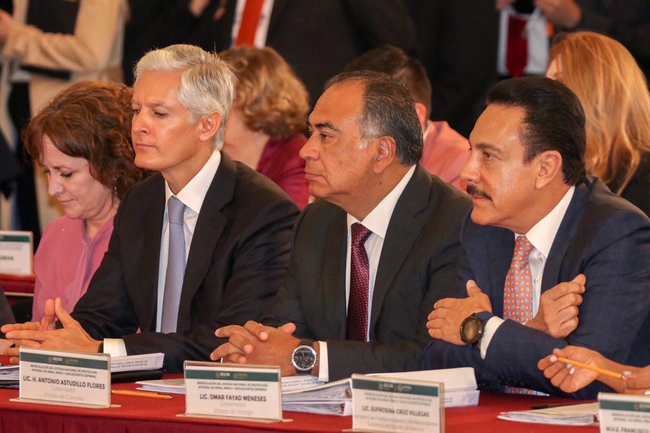 ASTUDILLO Y CALVO COMPROMETIDOS CON LOS NIÑOS Y NIÑAS GUERRERENSES ASTUDILLO Y CALVO COMPROMETIDOS CON LOS NIÑOS Y NIÑAS GUERRERENSES
