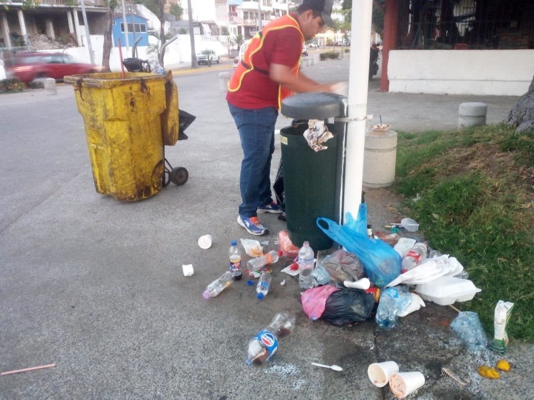 CASI MIL 500 TONELADAS DE BASURA SE RECOLECTAN EN ACAPULCO