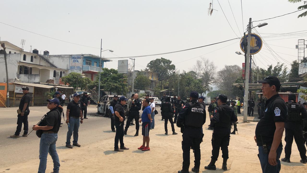 FUERZAS POLICIALES MANTIENEN RESGUARDO EN XALTIANTUIS FUERZAS POLICIALES MANTIENEN RESGUARDO EN XALTIANTUIS