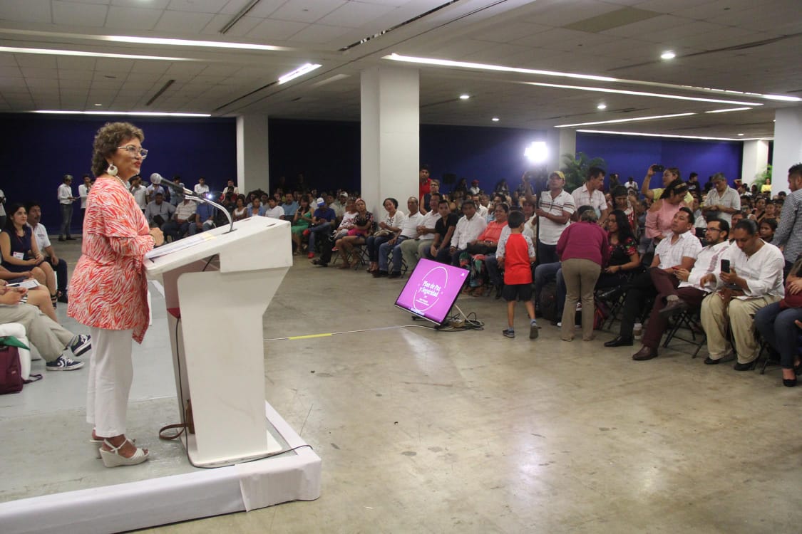 ASISTE ROMÁN A CONFERENCIA REGIONAL SOBRE VIOLENCIA DE GÉNERO