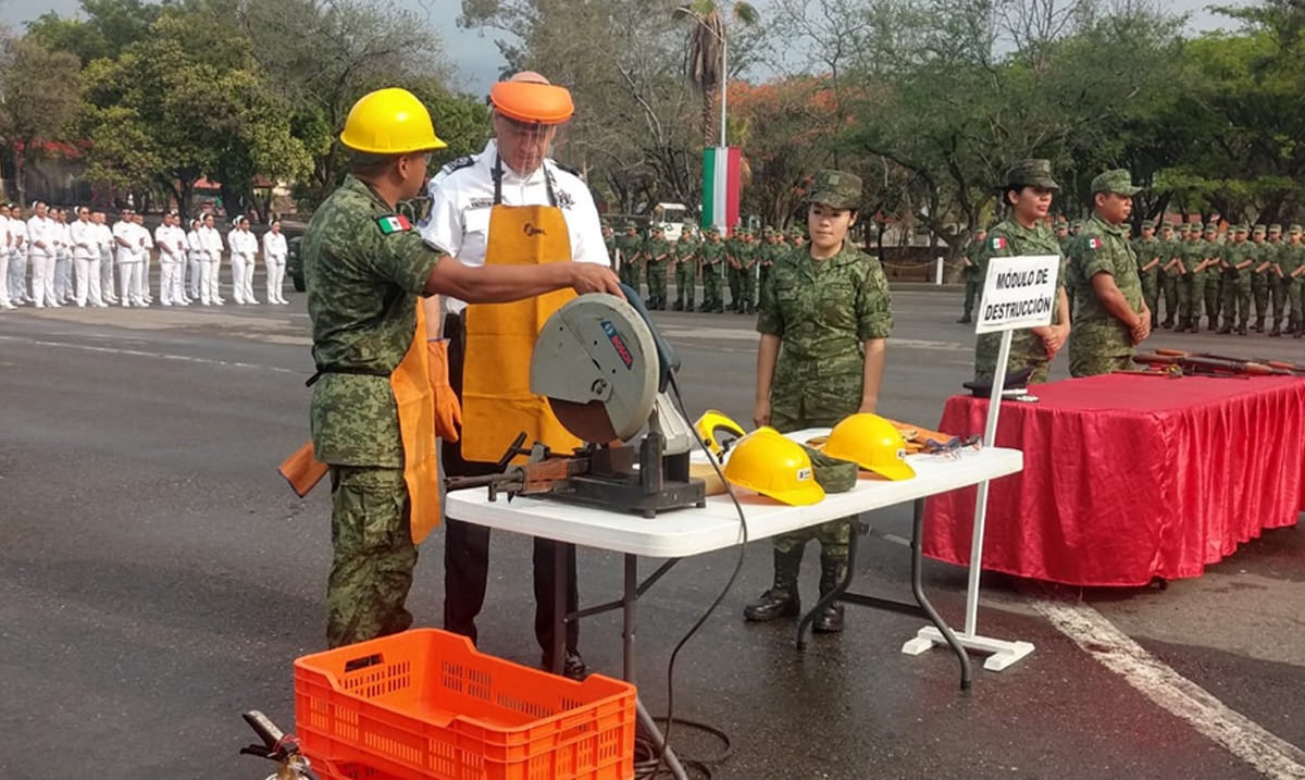 DESTRUYEN MÁS DE 400 ARMAS EN GUERRERO