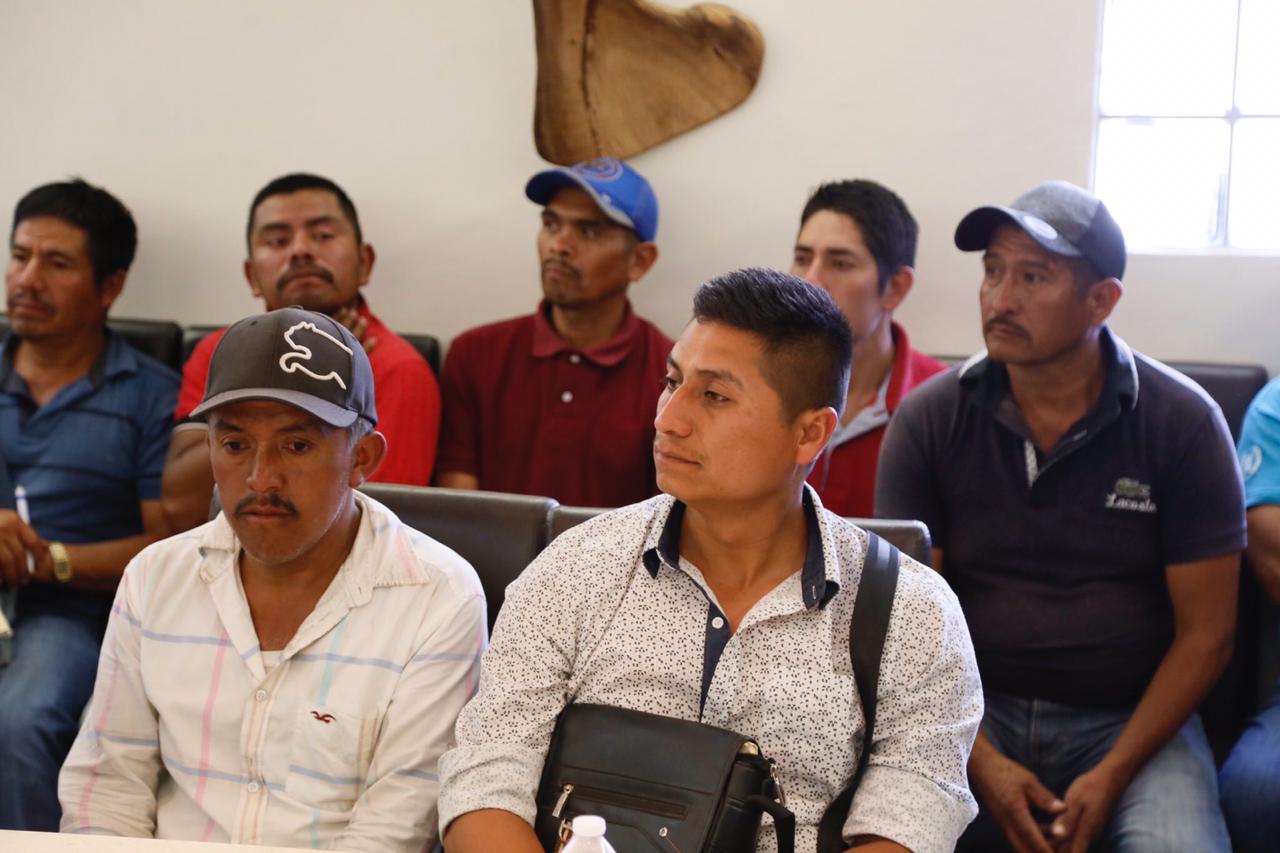 ASTUDILLO Y GOBIERNO FEDERAL DIALOGAN CON CAMPESINOS POR FERTILIZANTE