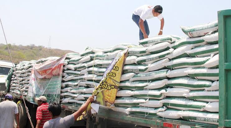 CAMPESINOS EN GUERRERO BLOQUEAN VÍAS FEDERALES EN DEMANDA DE FERTILIZANTE