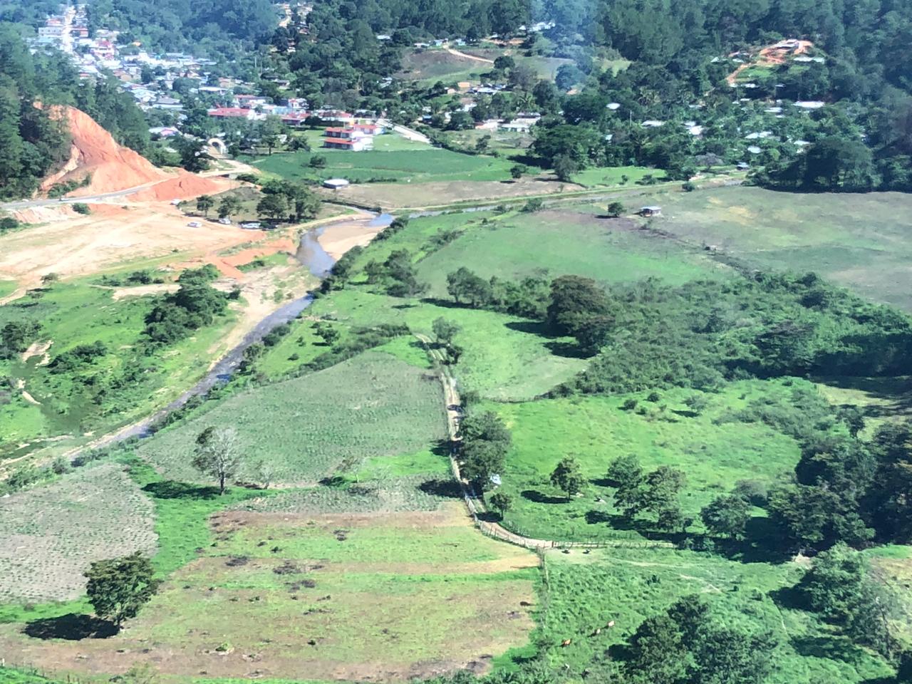 ASTUDILLO INAUGURA CARRERAS EN LA SIERRA DE GUERRERO