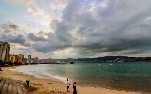 ONDA TROPICAL Y CANAL DE BAJA PRESIÓN PODRÍA GENERAR FUERTES LLUVIAS