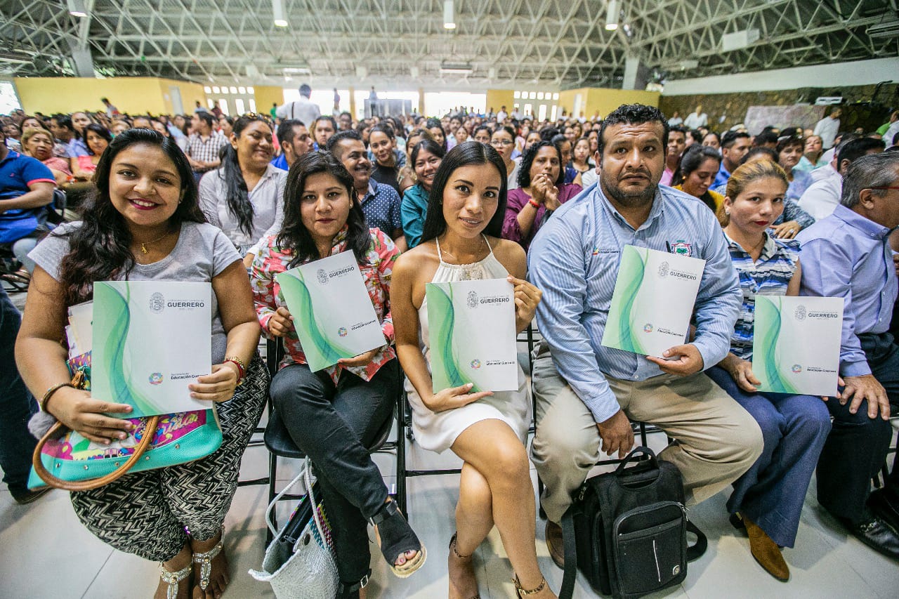 SEG ENTREGA MIL 971 NOMBRAMIENTOS A DOCENTES