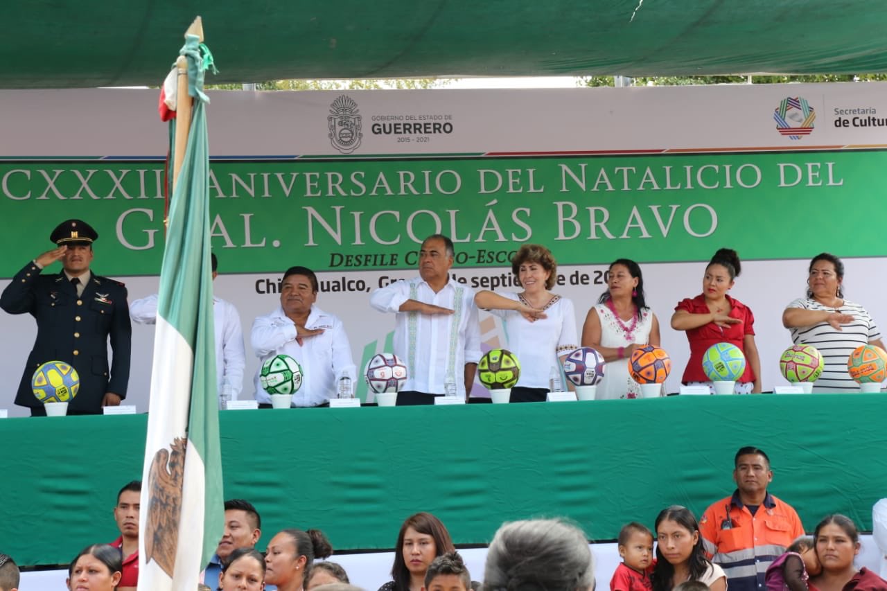 ASTUDILLO PRESIDE CEREMONIA CÍVICA Y DESFILE POR NATALICIO DE NICOLÁS BRAVO