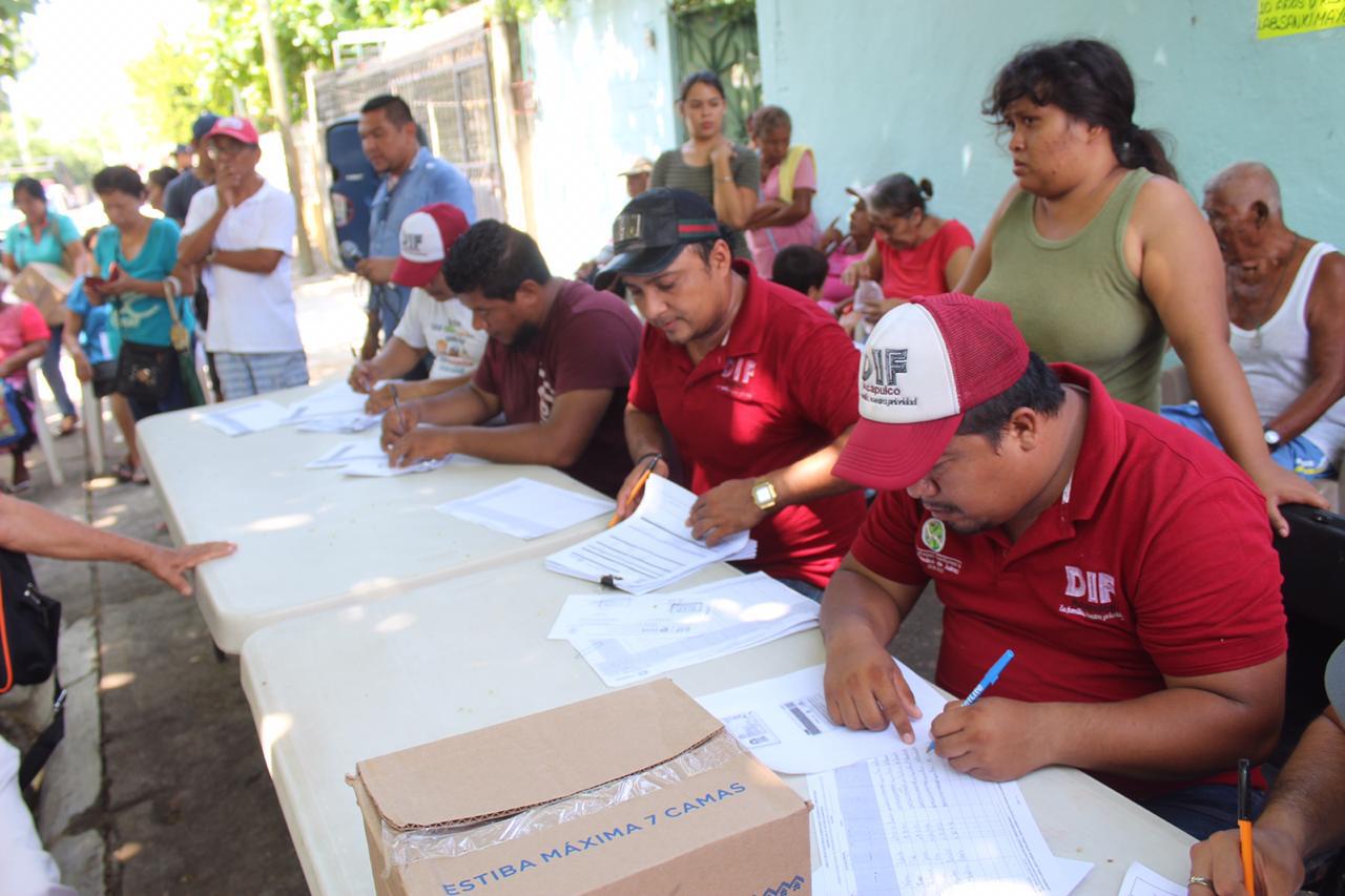 ENTREGA DIF ACAPULCO APOYO ALIMENTARIO A HABITANTES DE RENACIMIENTO