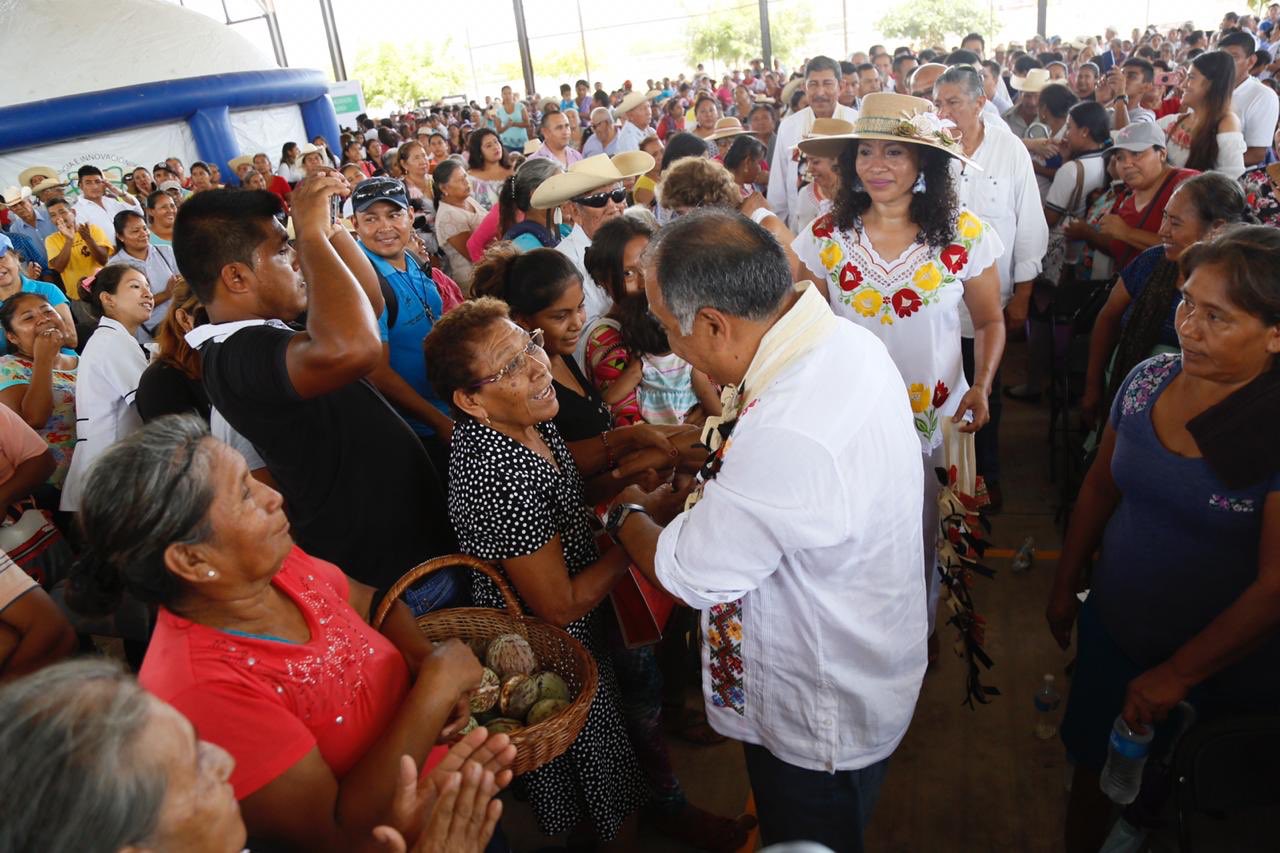 GOBIERNO DE GUERRERO LLEVA EQUIPO MÉDICO A LA TIERRA CALIENTE