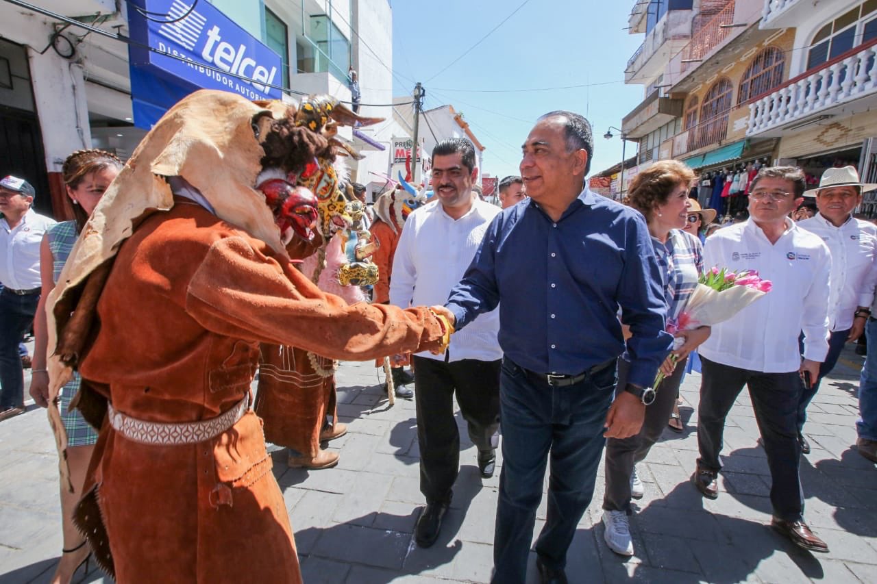 ENTREGA ASTUDILLO AMBULANCIAS EN TELOLOAPAN