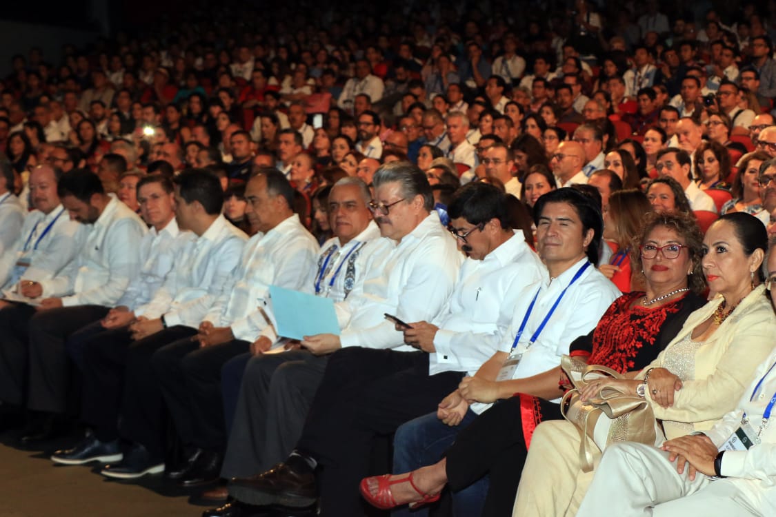 ASISTE ADELA ROMÁN A LA INAUGURACIÓN DE LA CONVENCIÓN INTERNACIONAL DE MINERÍA