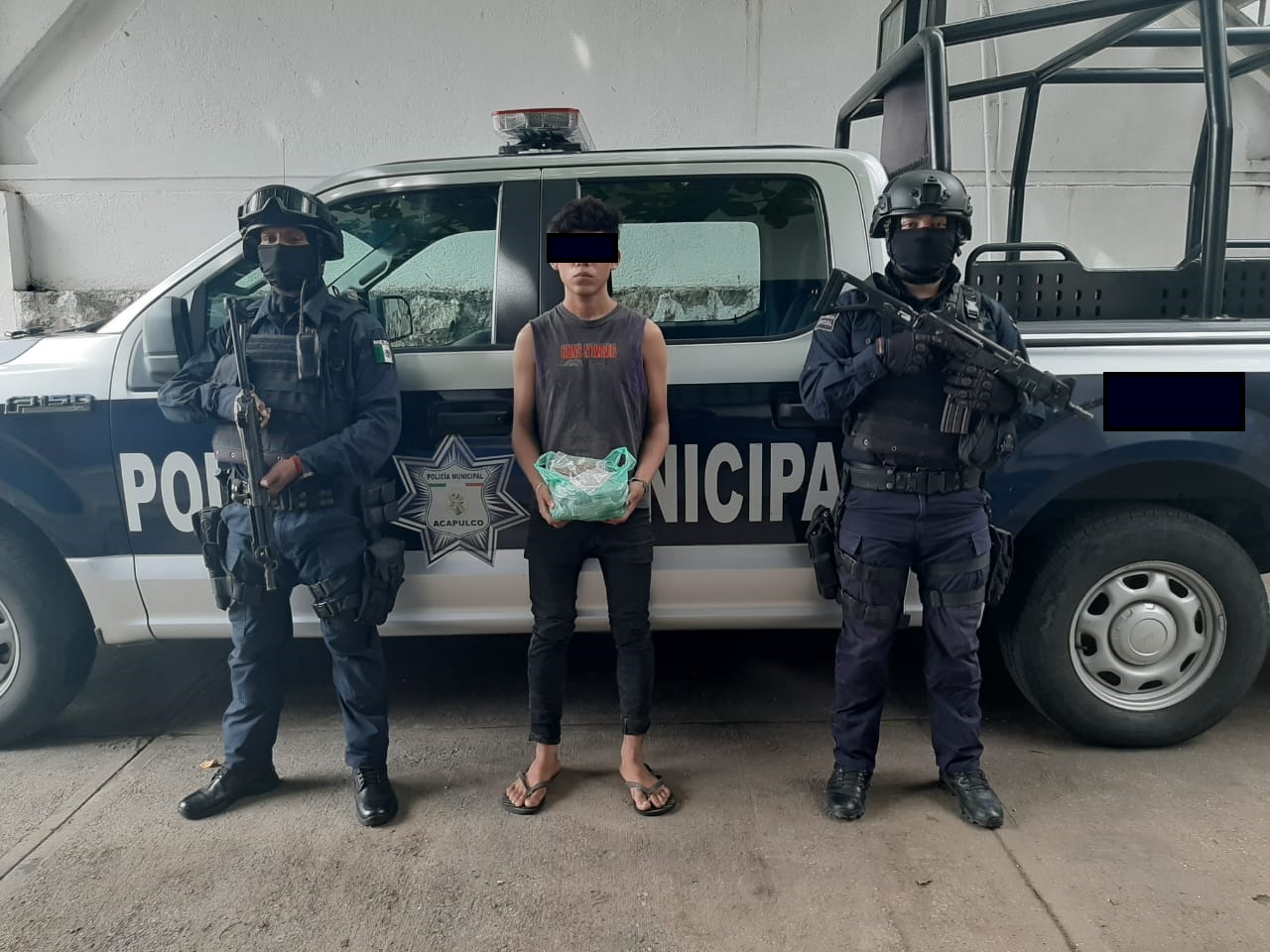 Detiene Policía Municipal a hombre con droga en fraccionamiento de Acapulco