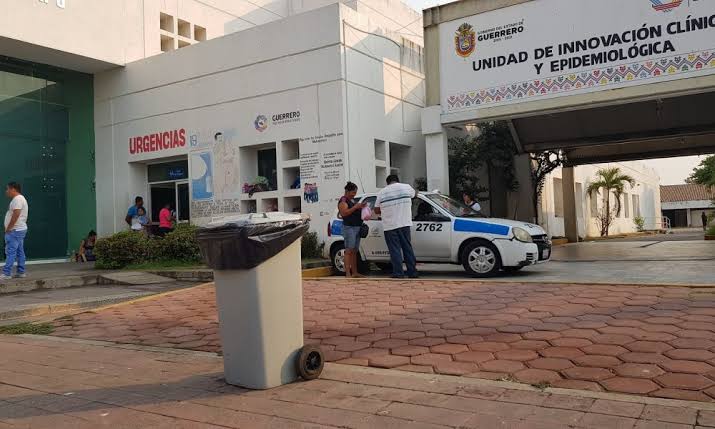 Ingresa grupo armado a hospital de Acapulco; roban cajero y celulares