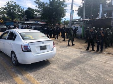 Más detenidos, decomiso de drogas y armas en el primer corte del operativo en Xaltianguis