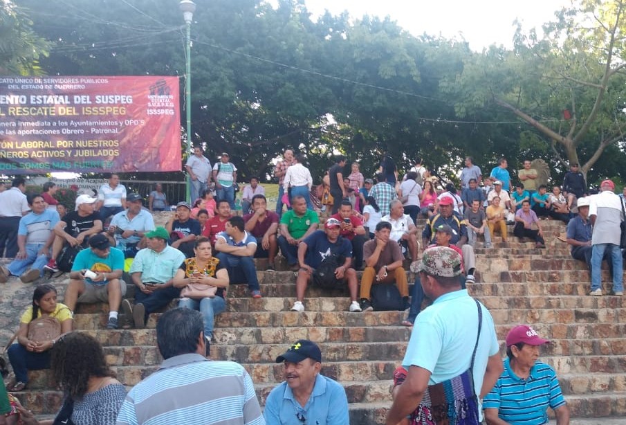 ‘Nos presiona el SUSPEG para estar en el paro’, revelan sindicalizados del Ayuntamiento de Acapulco