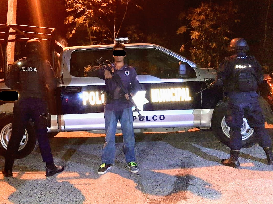 Se paseaba con un fusil de alto poder en colonia de Acapulco