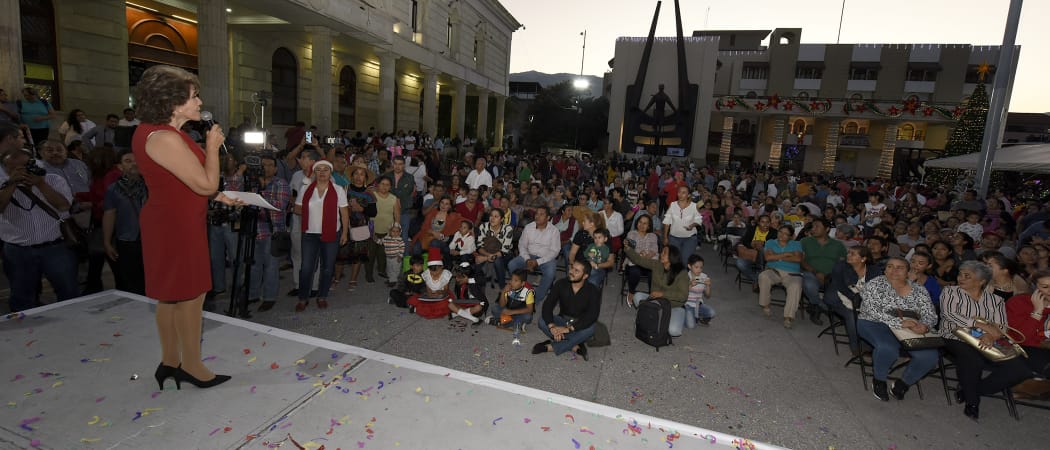 INAUGURA MERCEDES CALVO LA FERIA DE LA PAZ Y LA ESPERANZA EN CHILPANCINGO