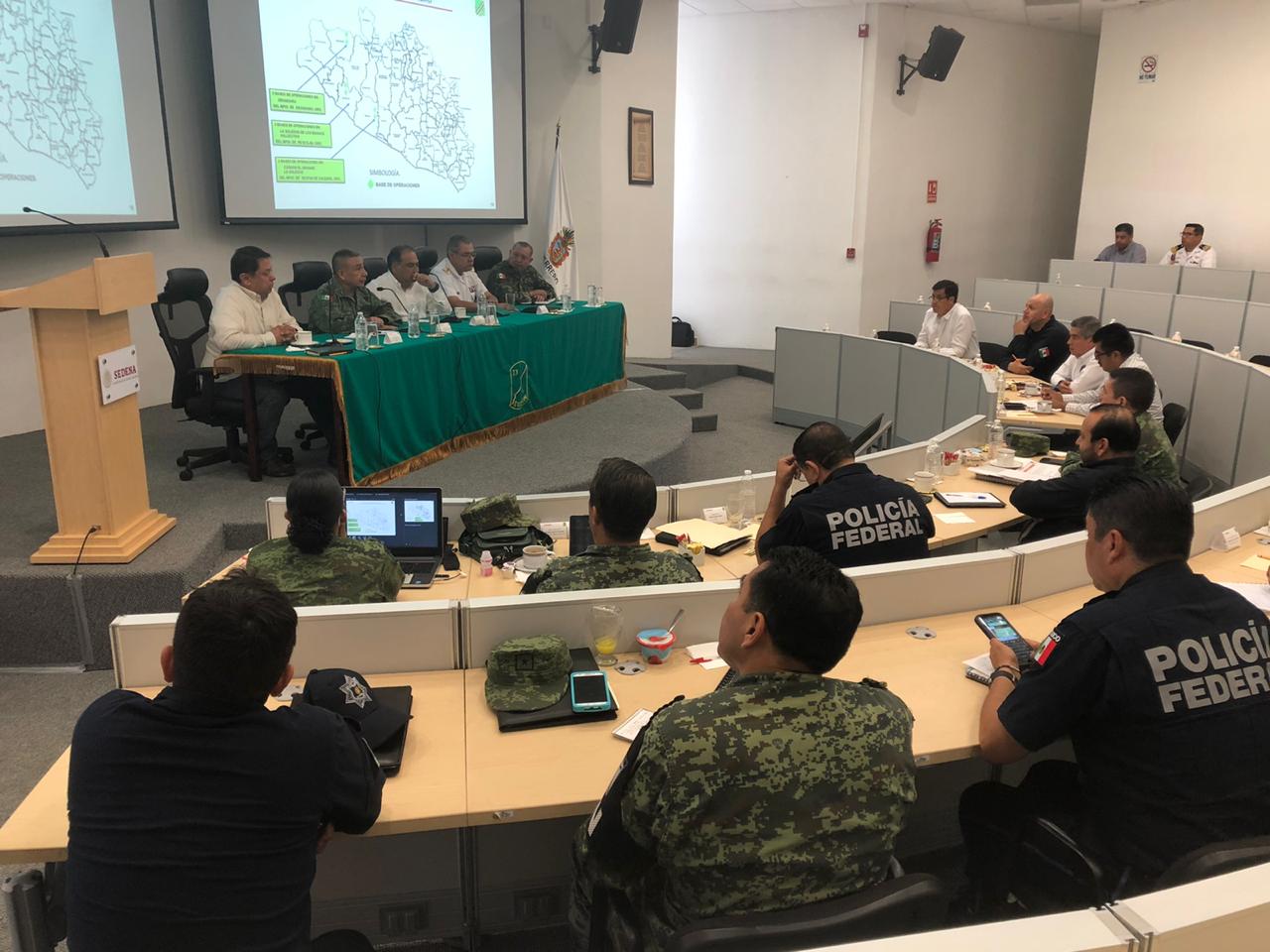 Preside Astudillo Mesa de Seguridad en Acapulco; alistan acciones por temporada turística