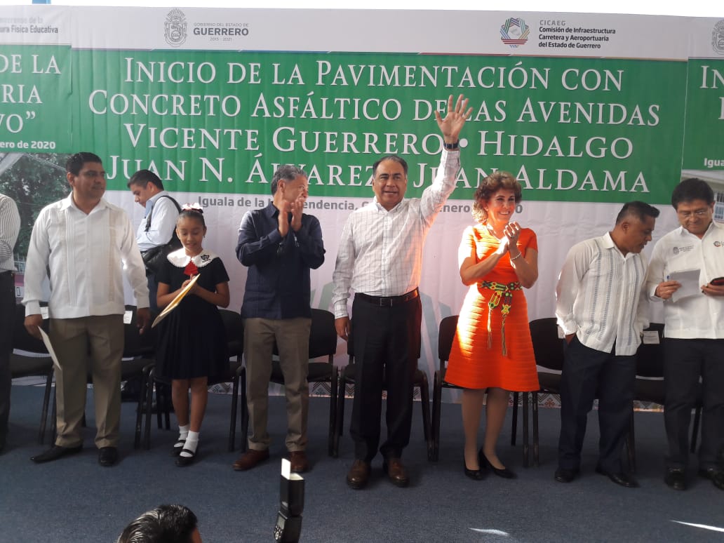 Hay 15 mdp para rehabilitar 5 calles en Iguala, anuncia Astudillo