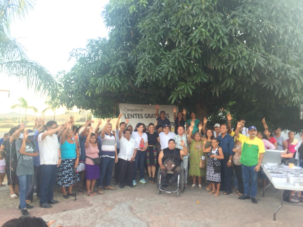 El Senador Manuel Añorve llevó a Ometepec el Programa de Examen de la Vista y entrega de Lentes Gratuitos