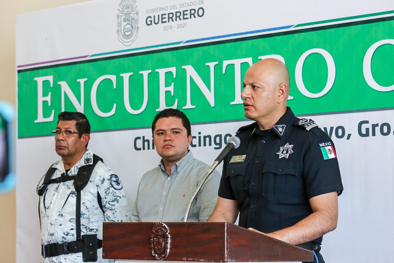Detienen en operativos a 9 hombres, 3 mujeres y un menor en Guerrero; decomisan fusiles y cartuchos