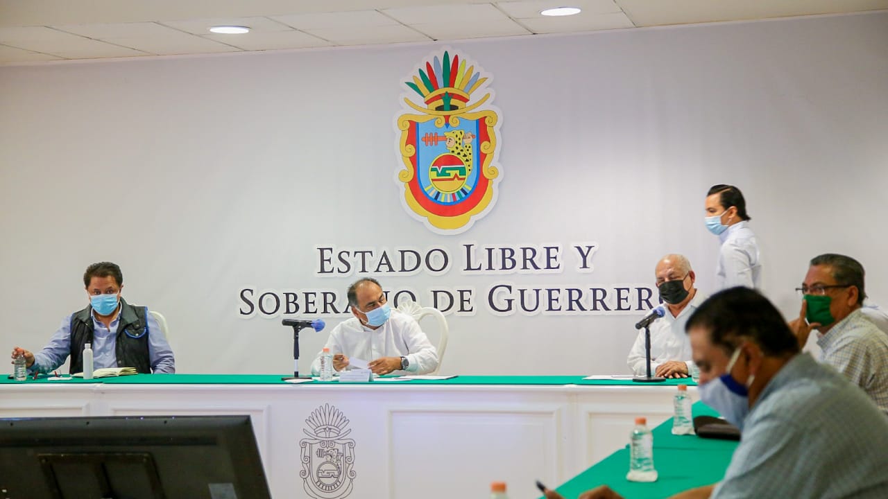 DAN SEGUIMIENTO AL PROGRAMA DE FERTILIZANTE HÉCTOR ASTUDILLO Y EL SUBSECRETARIO DE AGRICULTURA DE LA SADER, MIGUEL GARCÍA WINDER