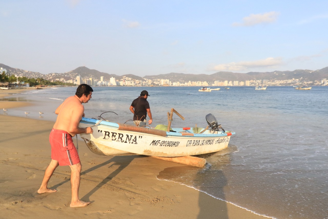 Pesca rivereña no está prohibida, precisa Adela Román