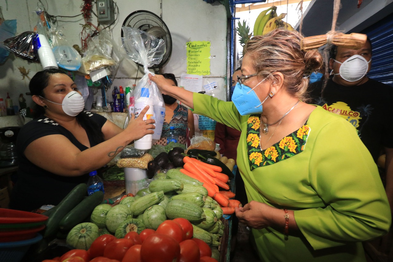 Estamos en un plan muy estricto, dice Adela a locatarios de mercado de Acapulco