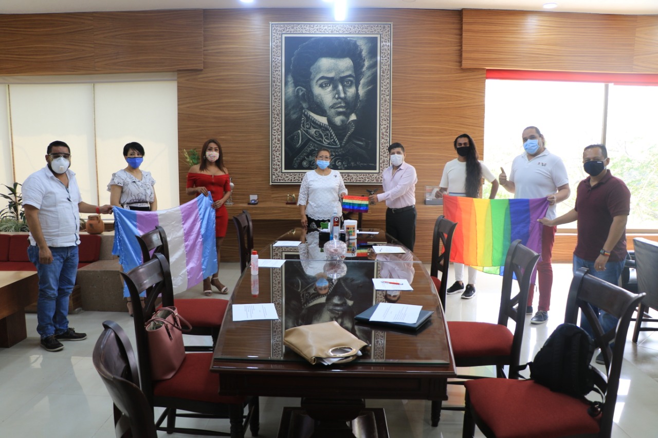 Recibe Gobierno de Acapulco a la comunidad LGBT