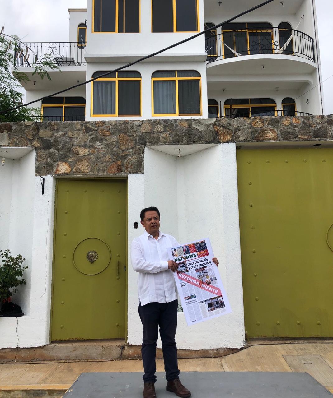 “Mi casa no es la blanca de Peña, ni la finca de César Duarte”, responde Pablo Sandoval al diario Reforma