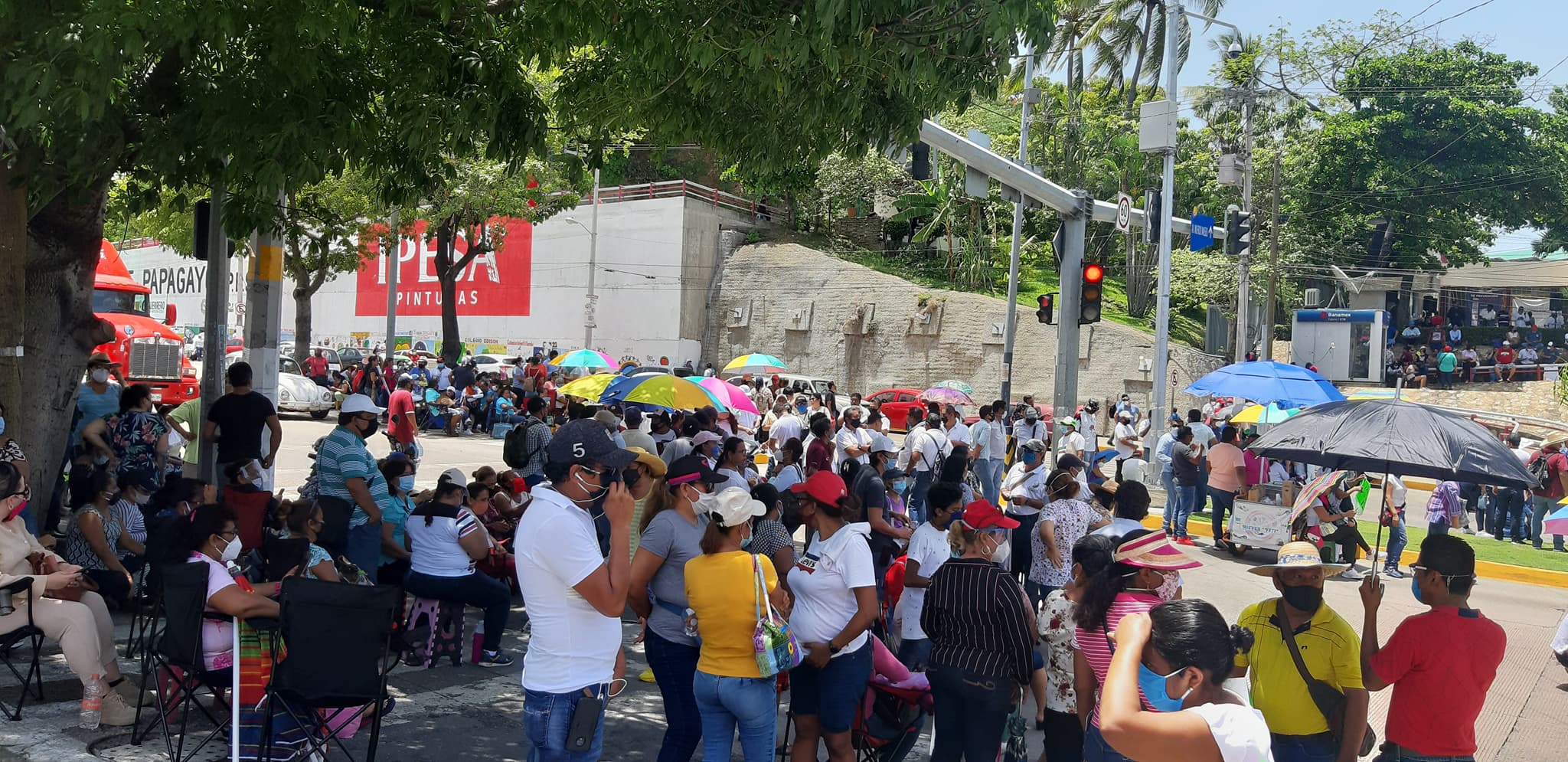 Sindicalizados desquician Acapulco en plena pandemia por Covid-19