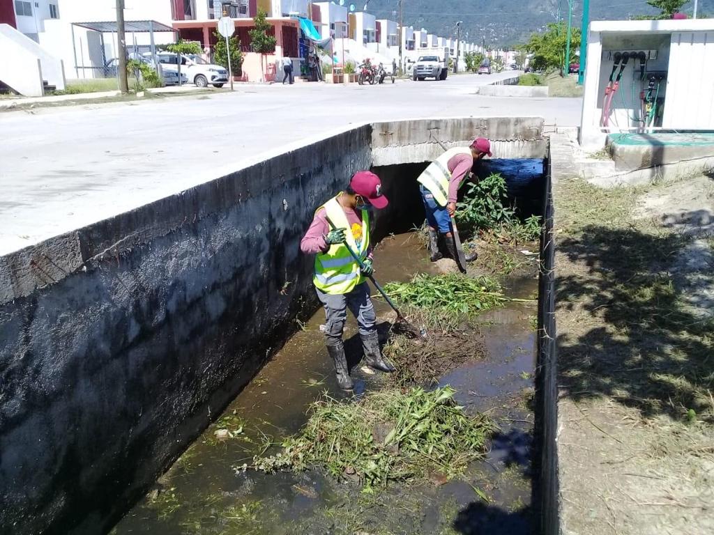 Retiran 2 mil toneladas de basura, tierra y piedras por arrastre de lluvias