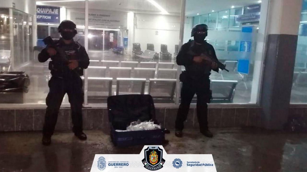 Asegura PE y grupo “Jaguar” 18 paquetes de droga en Zihuatanejo