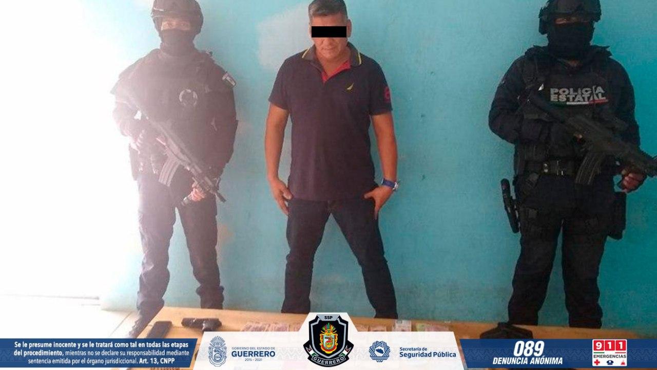 Asegura Policía Estatal a masculino con un arma de fuego y cartuchos en Acapulco