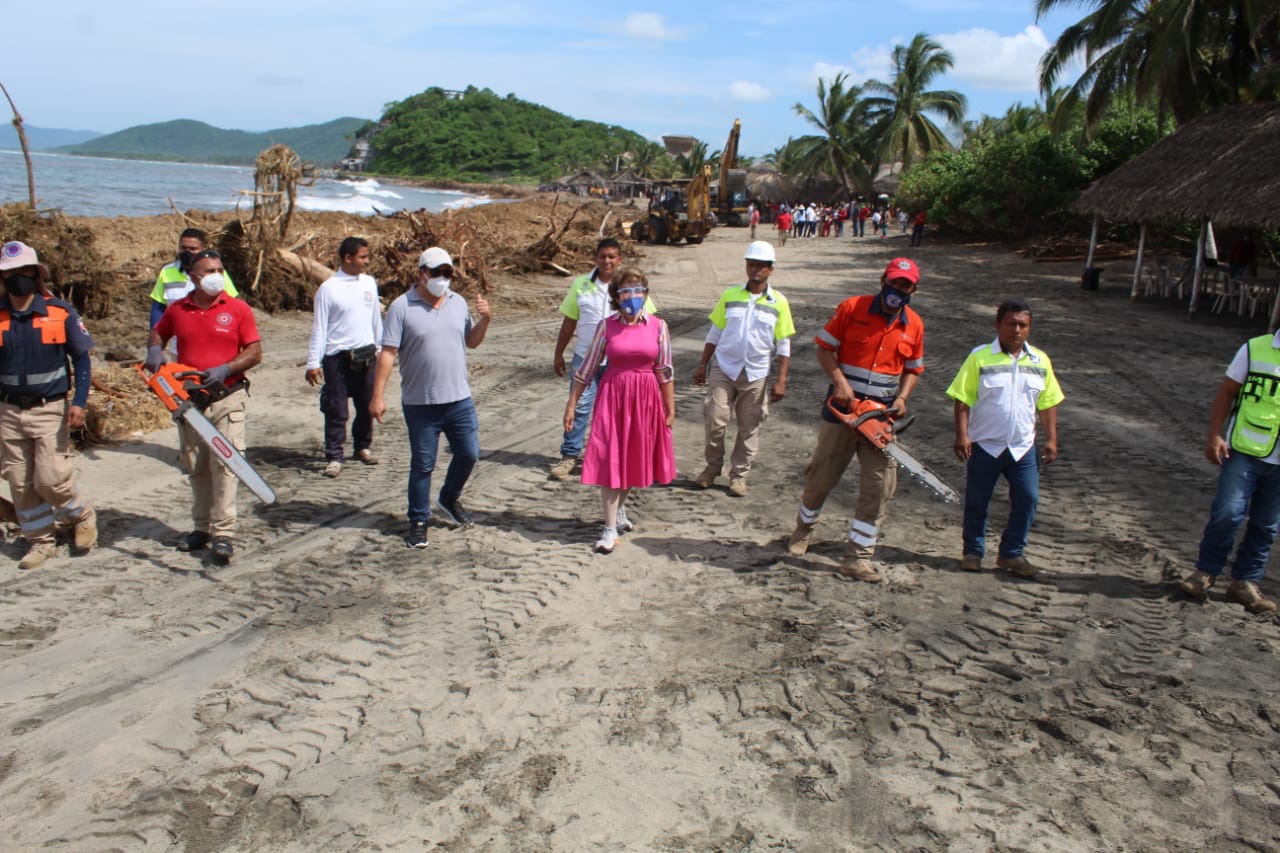 Visita zonas afectadas presidenta del DIF en Guerrero