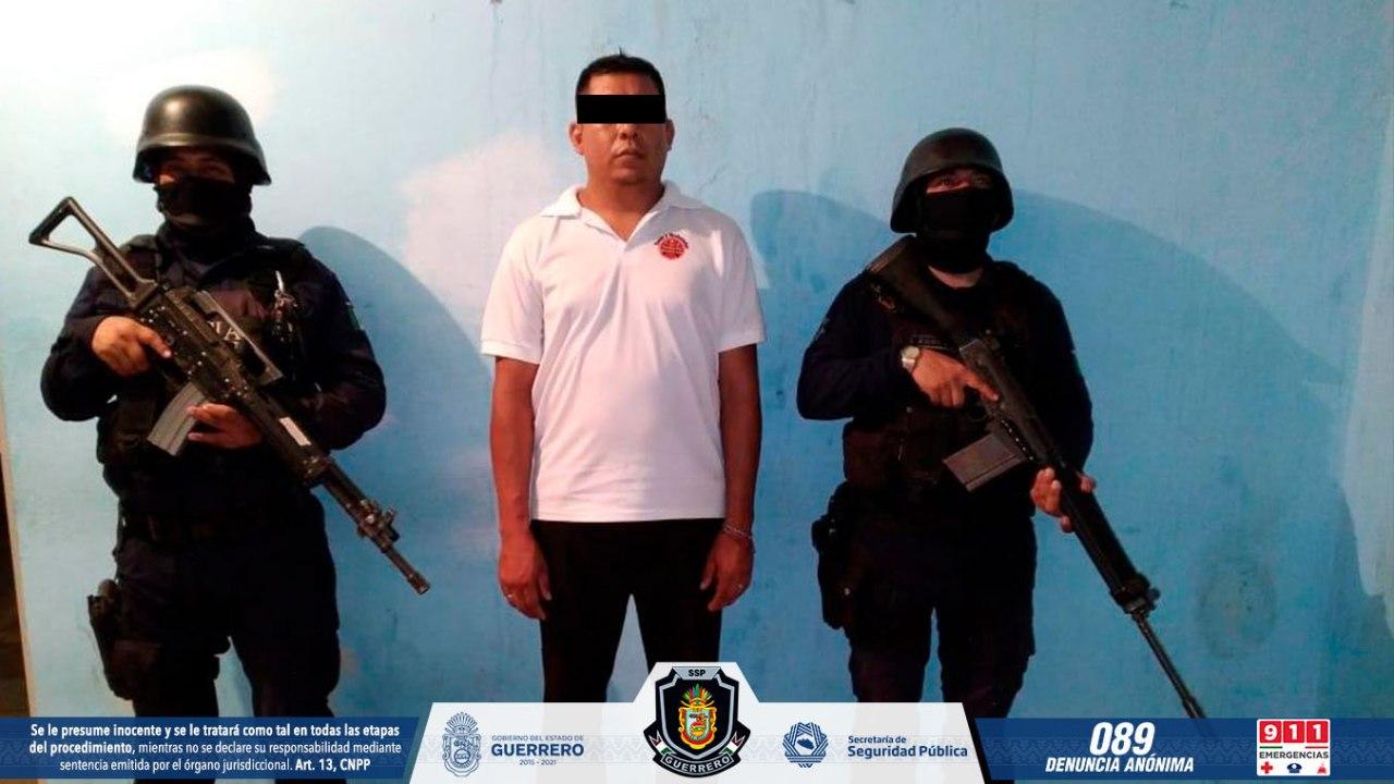 Asegura Policía Estatal a masculino con arma y cargador en colonia de Acapulco