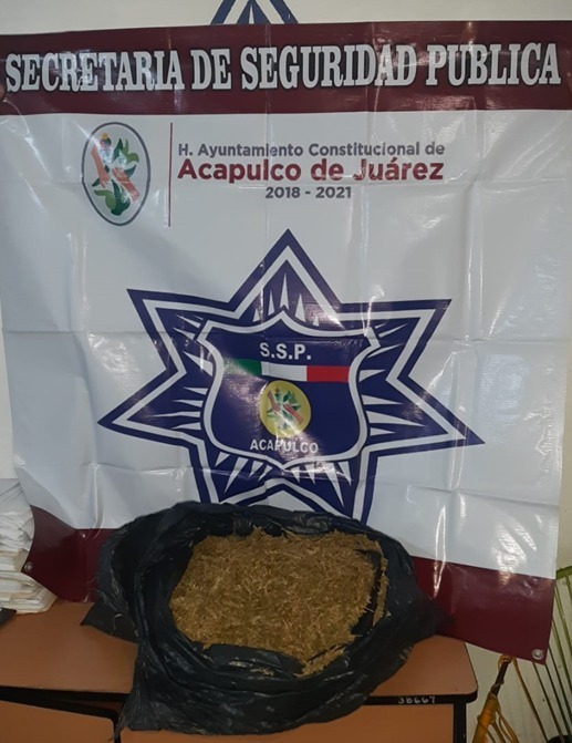 Asegura la SSP presunta droga en Puerto Marqués