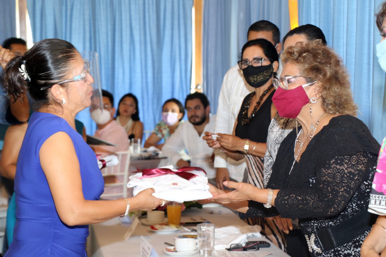 Reconoce Adela Román al personal de Salud Municipal frente al COVID-19