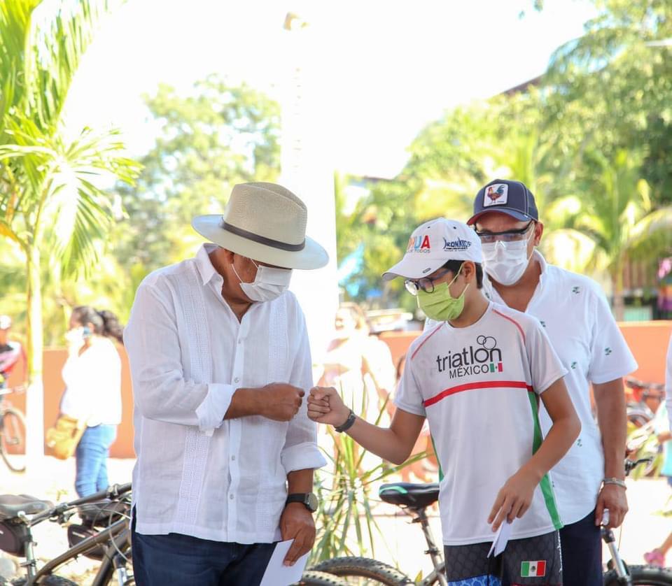 Astudillo inaugura ciclopista en Ixtapa Zihuatanejo