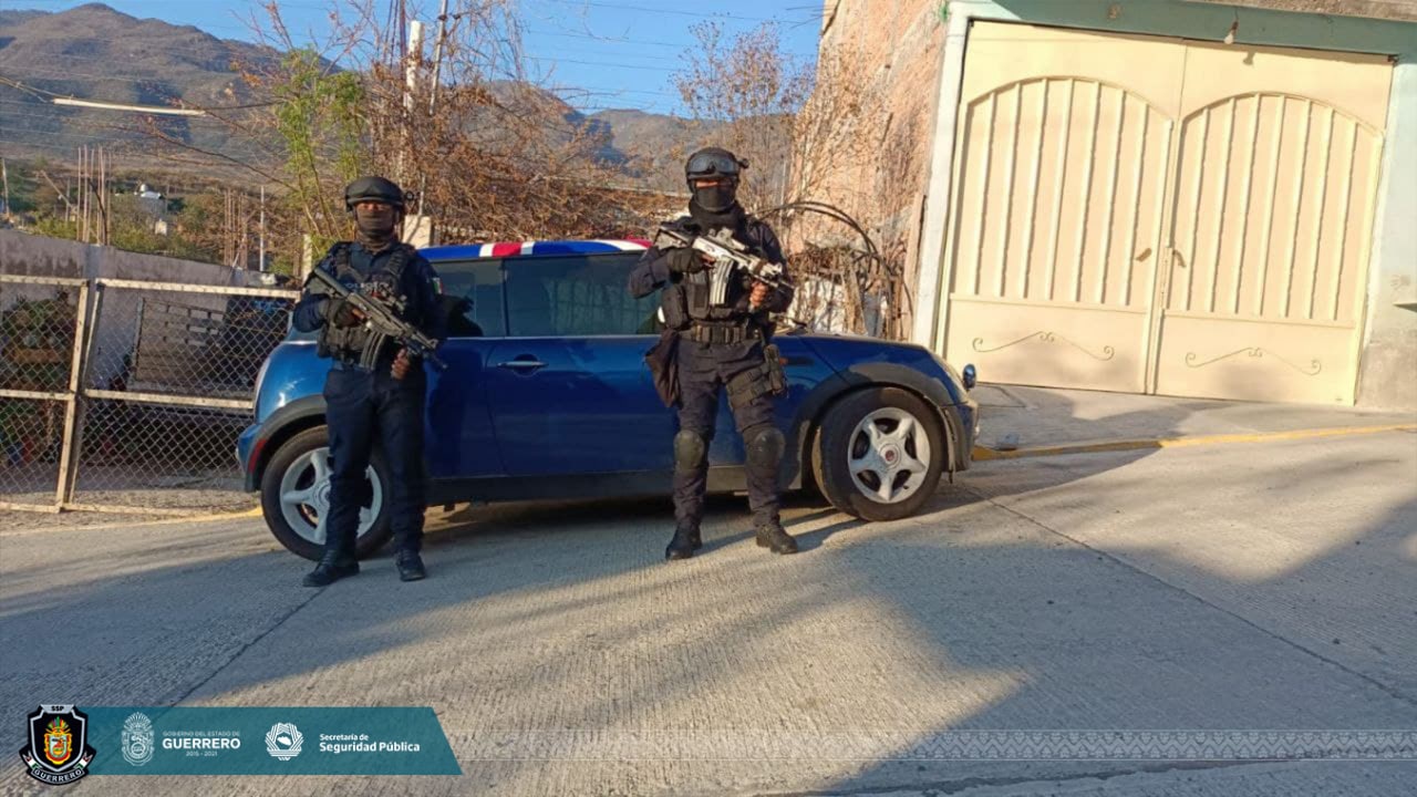 Recupera la Policía Estatal un vehículo en colonia de Chilpancingo