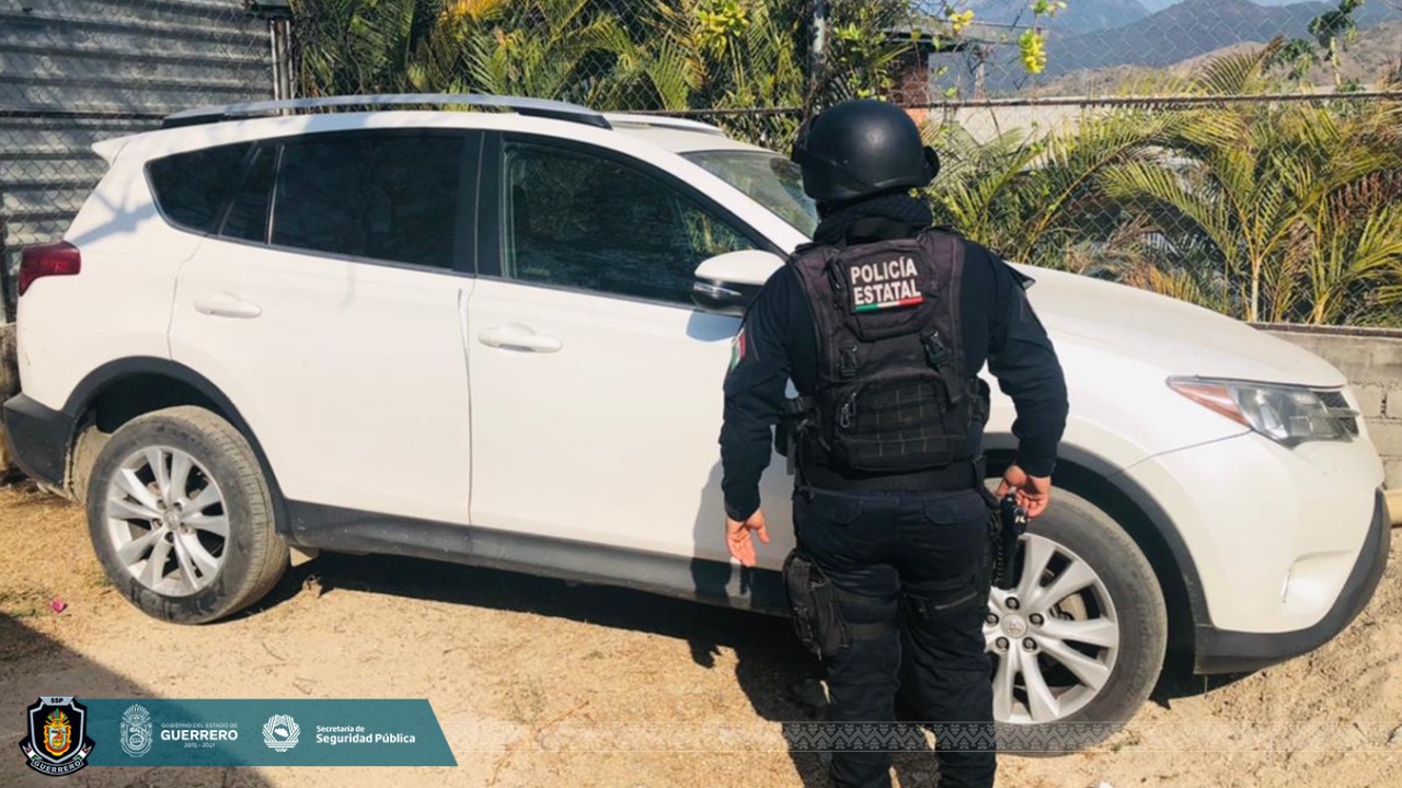Recupera la Policía Estatal un vehículo con reporte de robo en el municipio de Acapulco